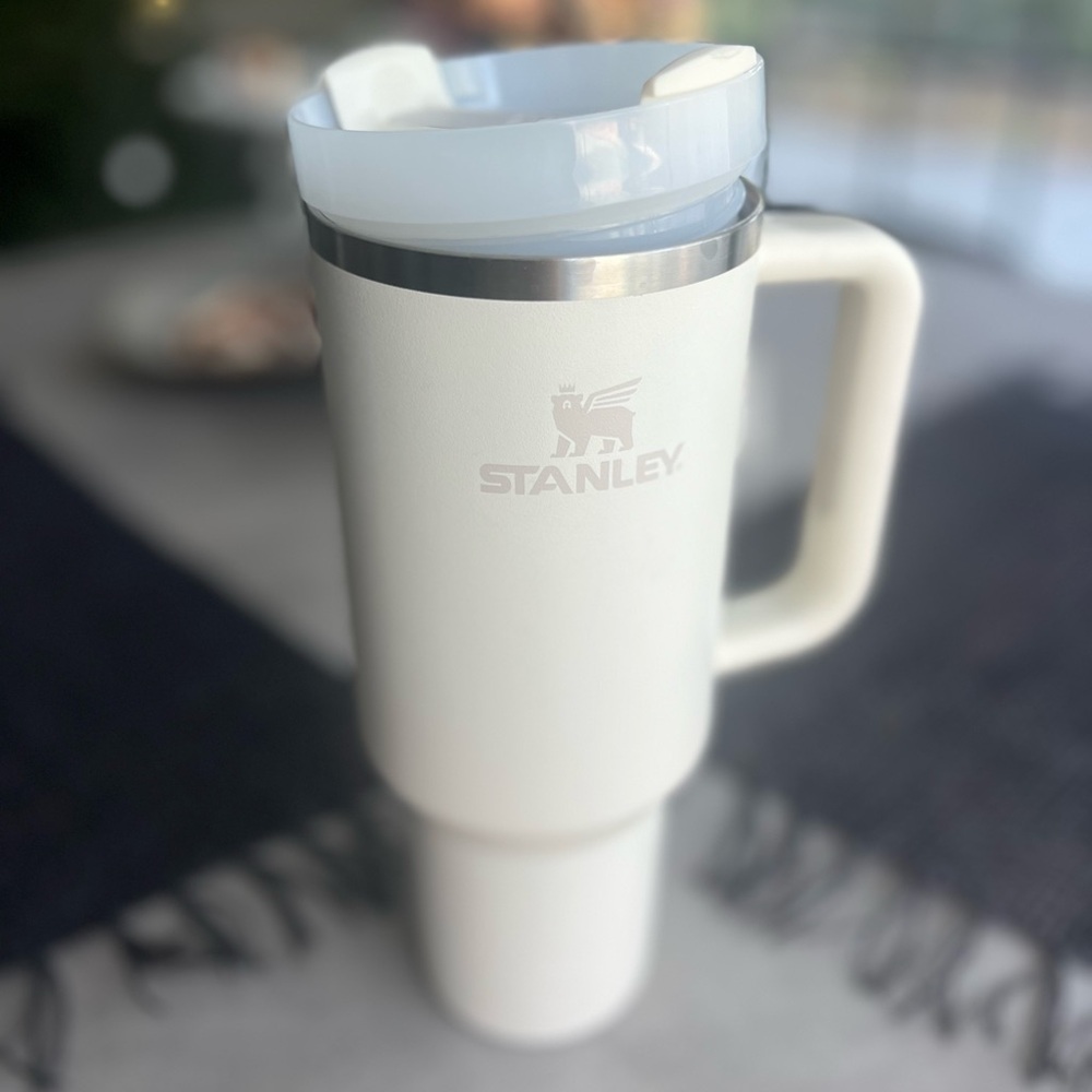 Stanley 40 oz tumbler